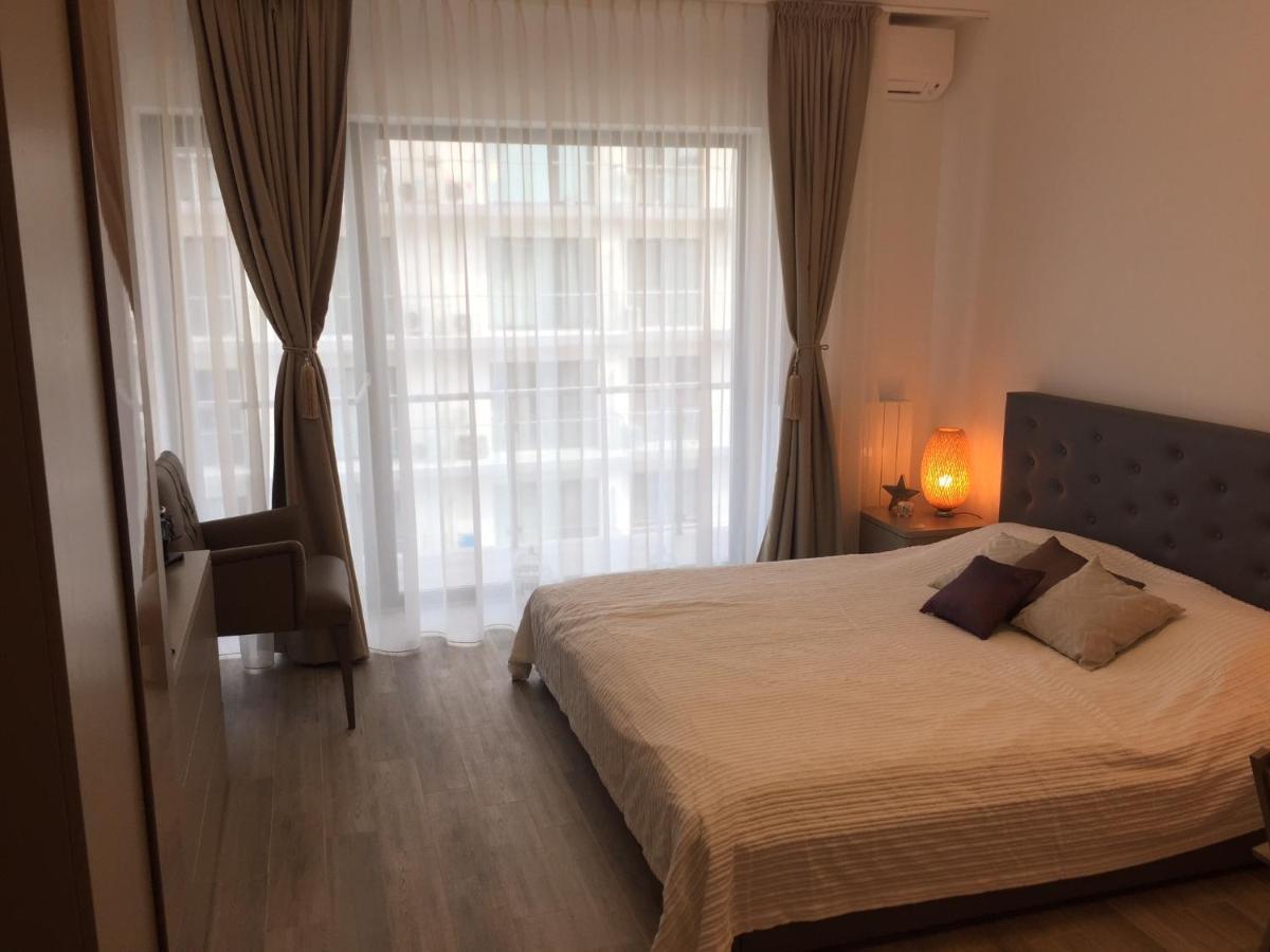 Luxury Studio 42 De Silva Mamaia Bagian luar foto